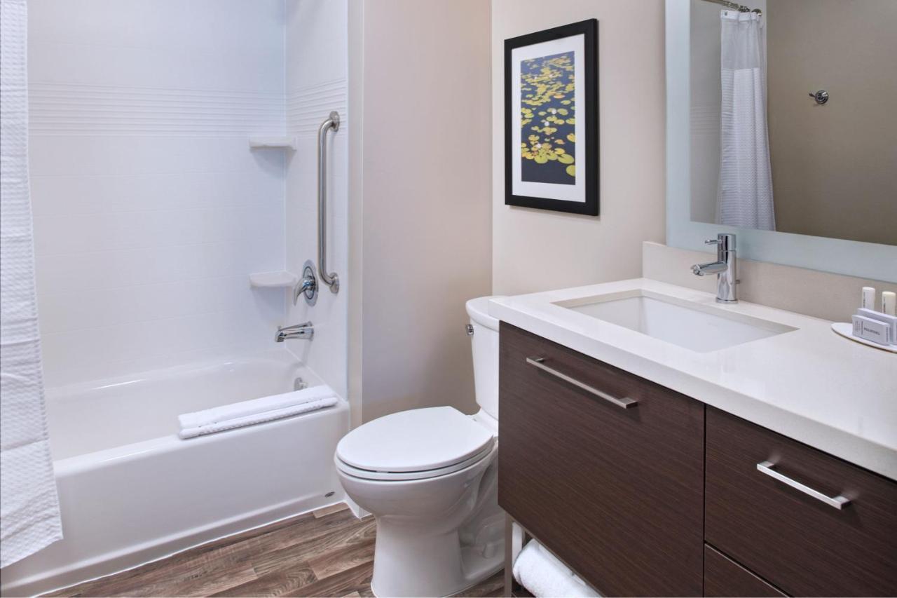 Towneplace Suites By Marriott Lakeland Hotel Lakeland