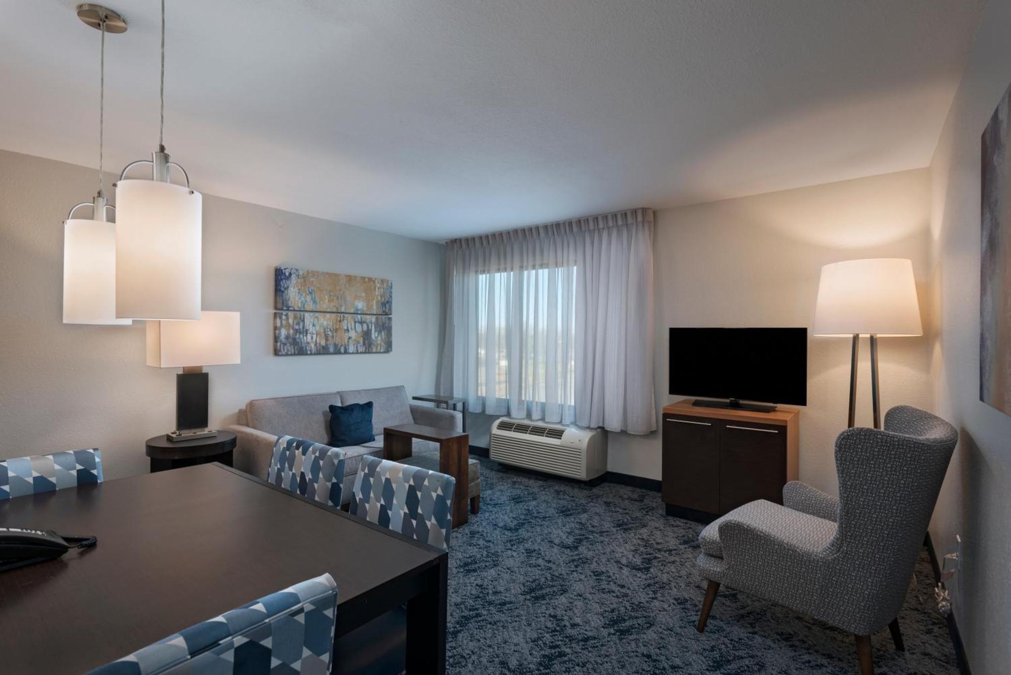 Hotel Towneplace Suites By Marriott Lakeland