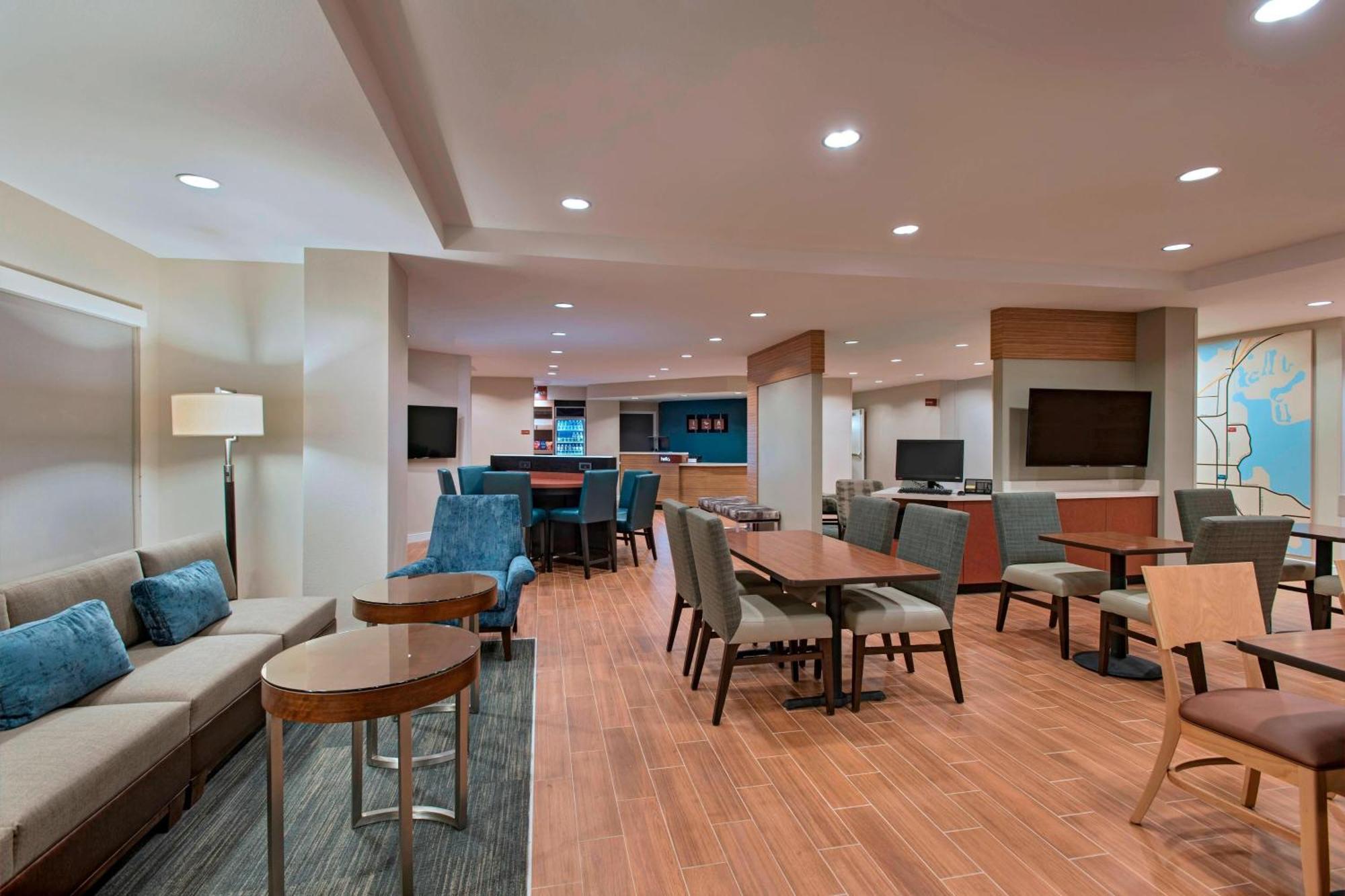 Towneplace Suites By Marriott Lakeland Hotel 3*